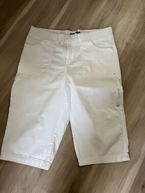 Lee Comfort Waistband White Capri Cargo Pants Size 16